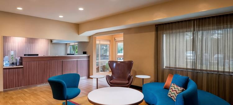 圣彼得堡克利尔沃特万豪万枫酒店(Fairfield Inn & Suites St. Petersburg Clearwater)图片