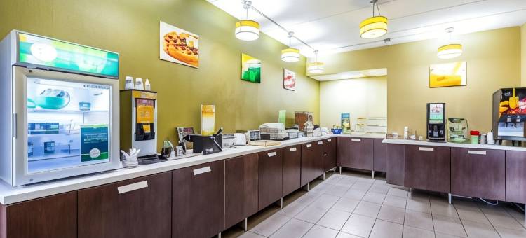 南港品质酒店及套房(Quality Inn & Suites Southport)图片