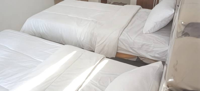 Hotel O Neva 旅馆 伊斯兰 靠近Cipta Karya水库(Hotel O Neva Guest House SyariahNearWaduk Cipta Karya)图片