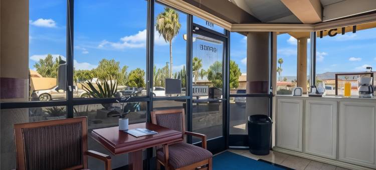 圣贝纳迪诺雷德兰兹美洲最佳价值酒店(Americas Best Value Inn-Redlands/San Bernardino)图片