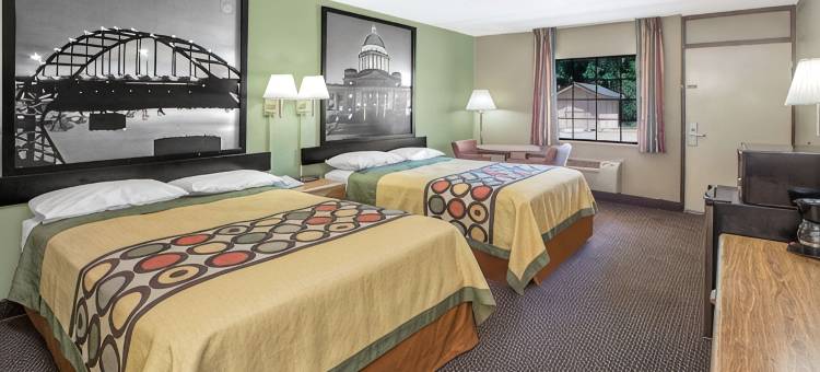 克拉克斯维尔温德姆速8酒店(Super 8 by Wyndham Clarksville AR)图片