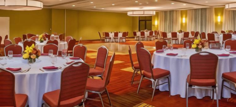 葛拉斯堡罗罗文大学万怡酒店(Courtyard Glassboro Rowan University)图片