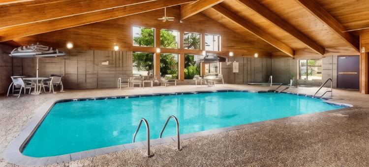 长湖温德姆美吟温德姆套房酒店(AmericInn by Wyndham Hotel and Suites Long Lake)图片