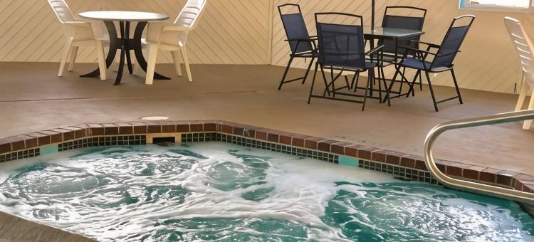 埃斯卡纳巴速8酒店(Super 8 by Wyndham Escanaba)图片