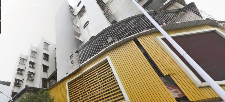 龙华湾电竞民宿(石龙金沙湾购物广场店)图片