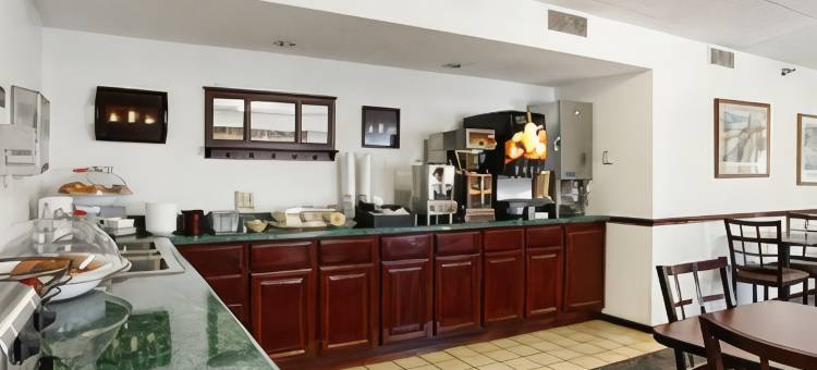 布鲁克林中心速8酒店(Super 8 by Wyndham Brooklyn Center/Mpls)图片