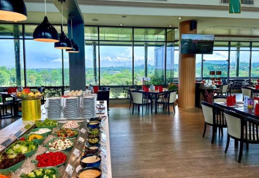 The Golf Lodge Hotel Laem Chabang GolfHotel Overview