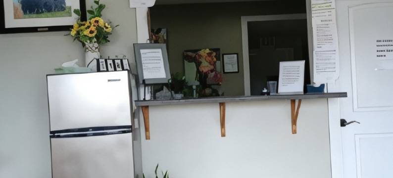 海威快捷酒店(Hiway Inn Express)图片