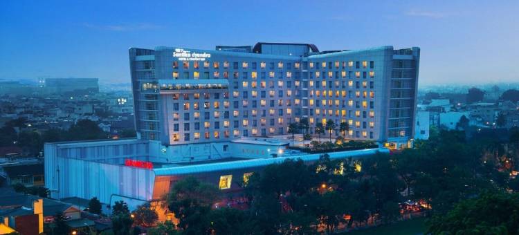 棉兰S山蒂卡首映酒店及会议(Santika Premiere Dyandra Hotel & Convention - Medan)图片