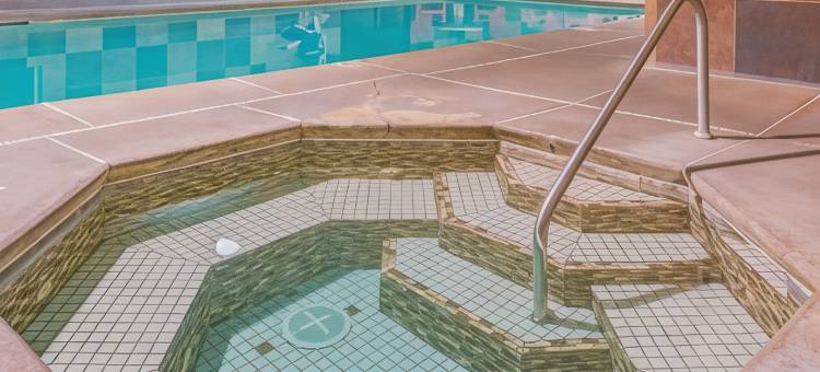 伍德伯恩速8酒店(Super 8 by Wyndham Woodburn)图片