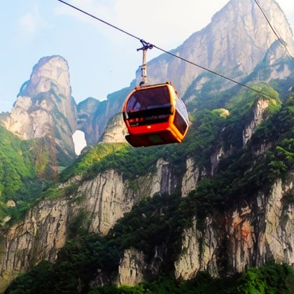 长沙+张家界+天门山+凤凰古城4日3晚跟团游