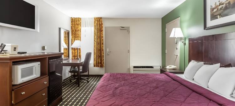 霍姆伍德伯明翰 I-65 凯艺酒店(Quality Inn Homewood Birmingham I-65)图片