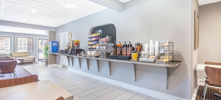 维斯维尔速8酒店(Super 8 by Wyndham Wytheville)图片