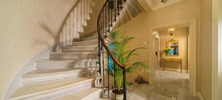 美罗迪巴格达利岩酒店(Meroddi Bagdatliyan Hotel)图片