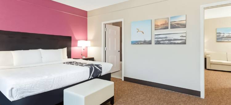 温尼拉昆塔温德姆套房酒店(La Quinta Inn & Suites by Wyndham Winnie)图片