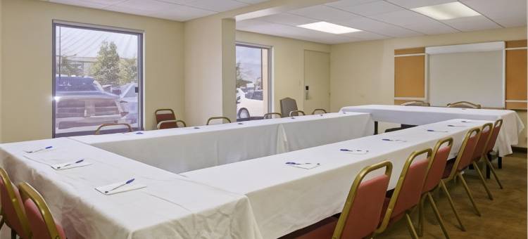 格林维尔呗盟套房酒店(Baymont by Wyndham Greenville)图片