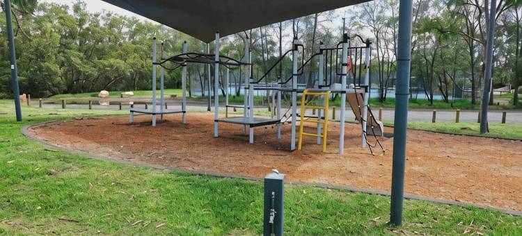 东布里斯班 ~ Nans 2卧, 1浴室, 1车位 度假屋!(Nans House! 2bed, 1bath, 1car ~ East Brisbane)图片