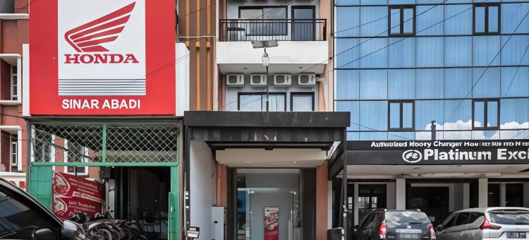 红多兹酒店-近丹绒杜仁2号(RedDoorz Near Tanjung Duren 2)图片