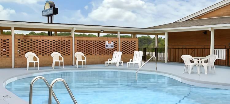 林肯顿戴斯酒店(Days Inn by Wyndham Lincolnton)图片