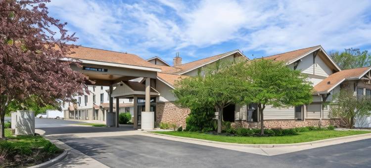 白松酒店套房(White Pines Inn & Suites)图片