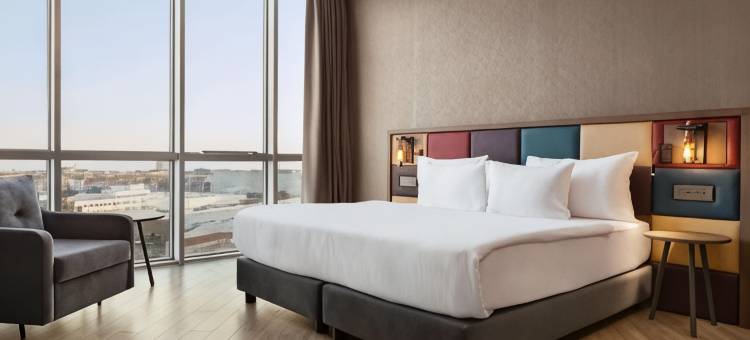 伊斯坦布尔阿维拉尔温德姆华美达安可酒店(Ramada Encore by Wyndham Istanbul Avcilar)图片