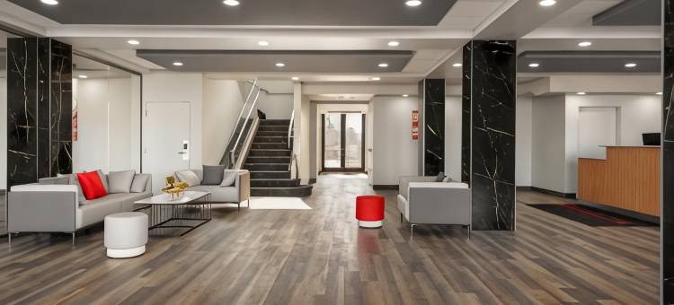 温德姆华美达西埃德蒙顿酒店及套房(Ramada by Wyndham West Edmonton Hotel & Suites)图片