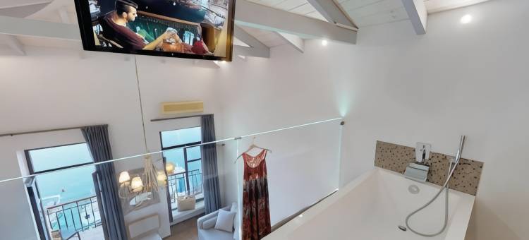 波尔图恩尼蒂克套房公寓(Porto Enetiko Suites)图片