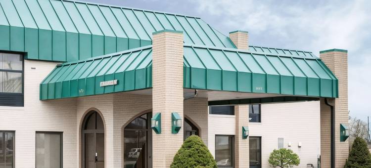 品质酒店及套房(Quality Inn and Suites Indianapolis)图片