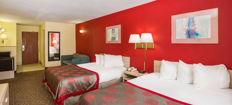 苏福尔斯温德姆华美达酒店(Ramada by Wyndham Sioux Falls)图片