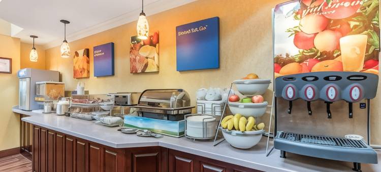 贾斯珀78号公路西舒适套房酒店(Comfort Inn & Suites Jasper Hwy 78 West)图片