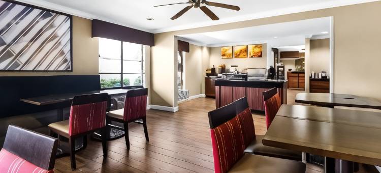 埃文斯维尔东舒适酒店(Comfort Inn Evansville East)图片