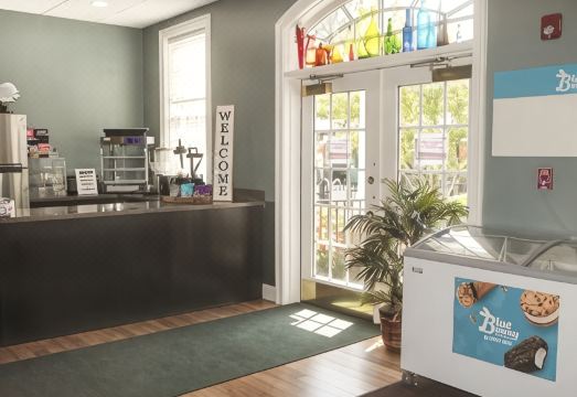 Vacation Village at Williamsburg Hotel Overview