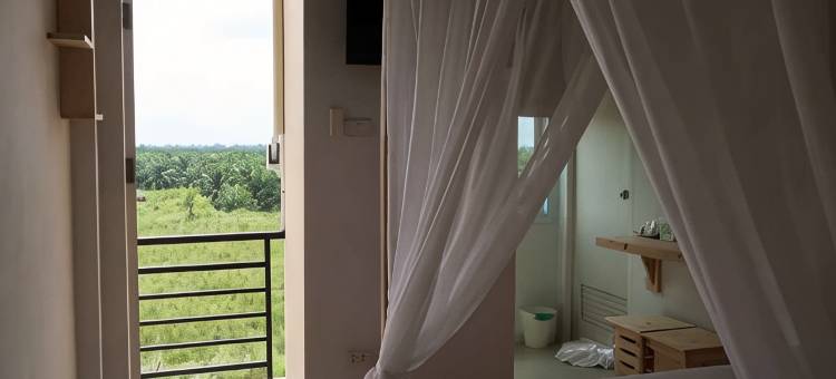 素叻他尼机场酒店(Baan Urt Suratthani Airport Hotel)图片