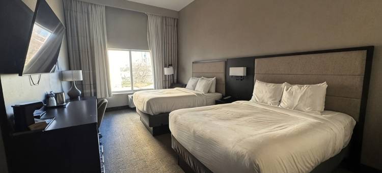 FairBridge Inn and Suites Will Rogers Airport, Fairgrounds, Restaurant & Bar图片