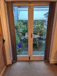PRIVATE ROOM WITH OWN ENTRANCE IN COTTAGE DOWN A QUIET LEAFY LANE. EASY PARKING - Country Houses