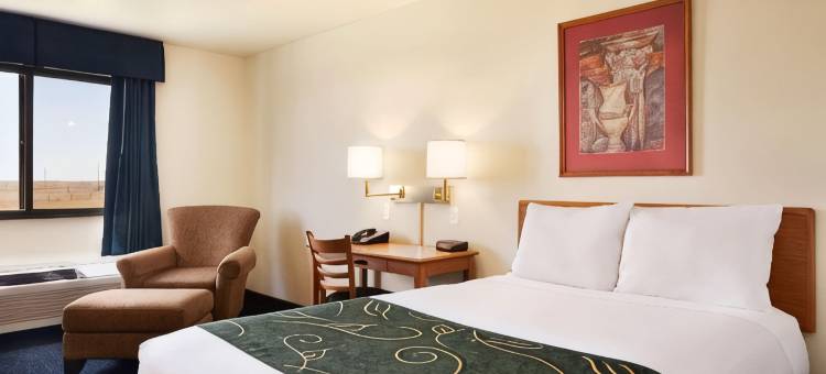 沃恩Travelodge by Wyndham酒店(Travelodge by Wyndham Vaughn)图片