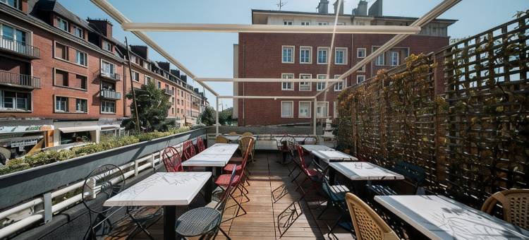 BRIT HOTEL PRIVILEGE 里齐约– 艺术别墅(Brit Hotel Privilege Lisieux - la Villa des Arts)图片