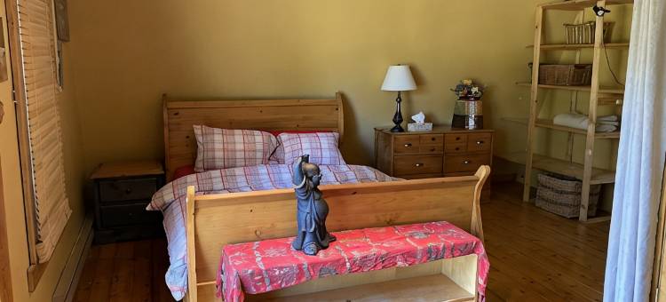 卡斯洛度假屋 - 私密自然体验。(Kaslo Getaway - private and natural experience.)图片