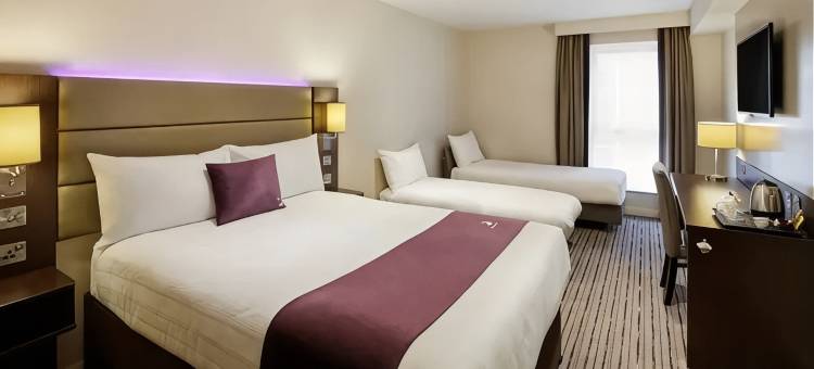 索利赫尔南 M42普瑞米尔酒店(Premier Inn Solihull South (M42))图片