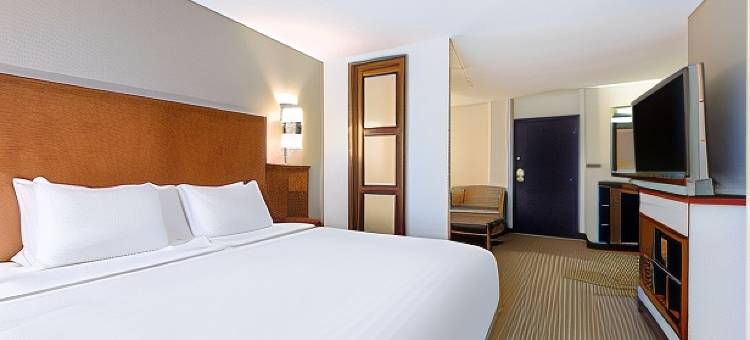 堪萨斯城机场温德姆花园酒店(Wyndham Garden Kansas City Airport)图片