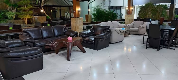 Karisma Hotel Situbondo图片