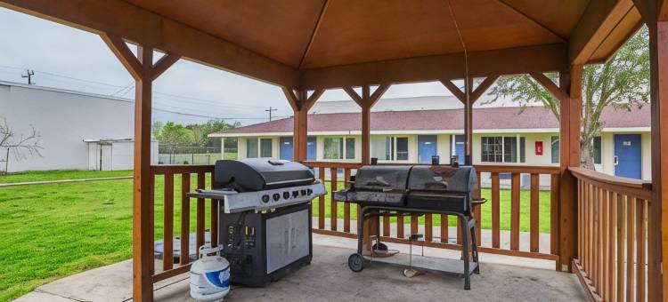 麦迪逊维尔6号汽车旅馆(Motel 6 Madisonville, TX)图片