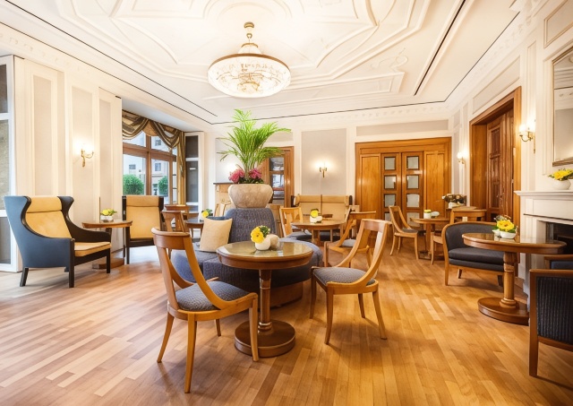 Best Western Premier Grand Hotel Russischer HofOver view