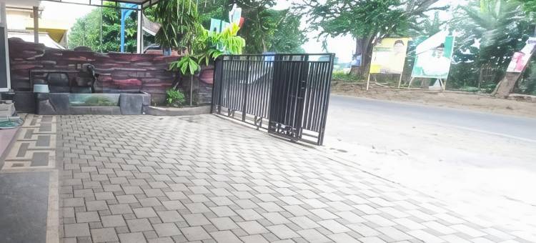 OYO 91766 财富伊斯兰酒店(Fortuna Hotel RedPartner Near Exit Tol Paiton)图片