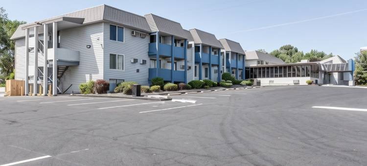 斯波坎温德姆戴斯套房酒店(Days Inn & Suites by Wyndham Spokane)图片