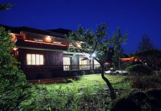 Jeongseon Villa Hotel Overview