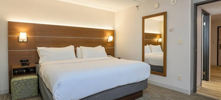 Holiday Inn Express 密尔沃基西医疗中心(Holiday Inn Express Milwaukee-West Medical Center)图片