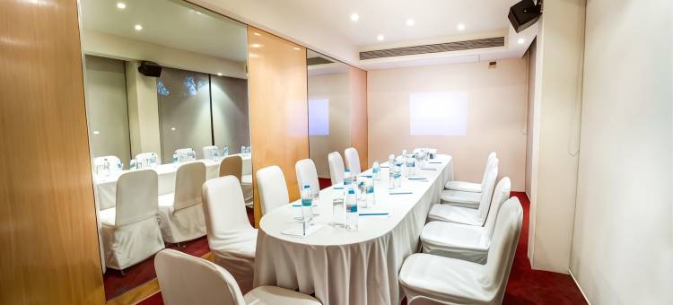 班加罗尔拉达哈霍姆酒店(Radha Hometel Bengaluru)图片