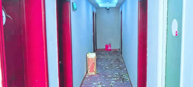 OYO许昌蓝宝石宾馆图片