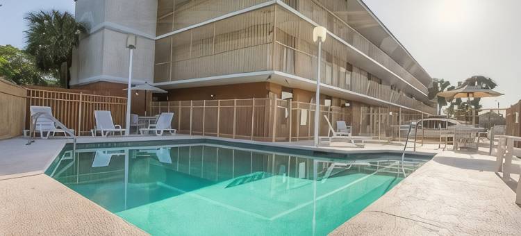 圣奥古斯丁海滩区品质酒店及套房(Quality Inn & Suites St Augustine Beach Area)图片